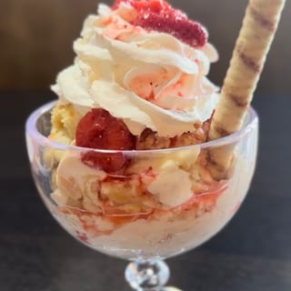 Ms. Diane's Strawberry Banana Pudding *